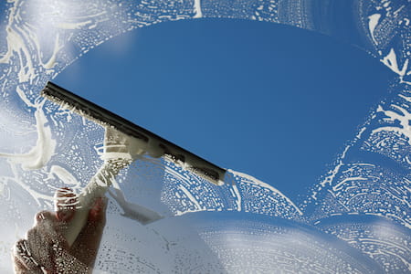 3 benefits pro window cleaning